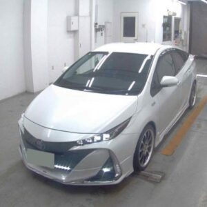 2020 Toyota Prius Phv pearl gasoline used car Japan export