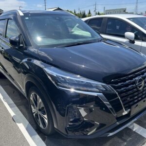 2021 Nissan Kicks black hybrid used car Japan export