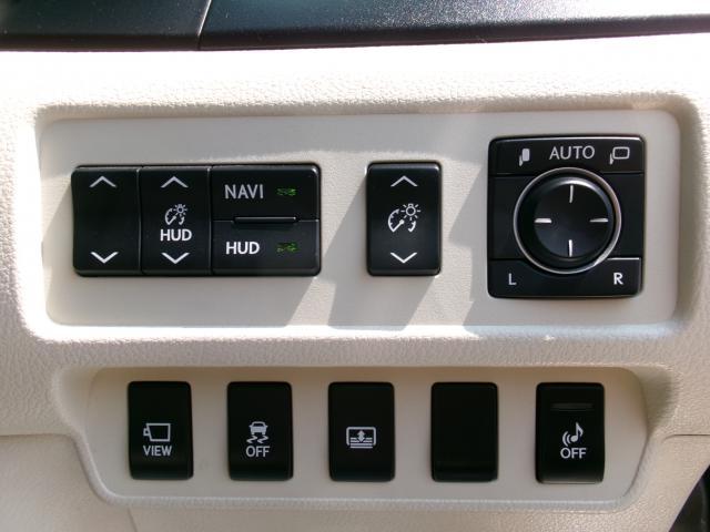 Ref:AUX-25000135 LEXUS HS 2016 18 Ref:AUX-25000135 LEXUS HS 2016 - Image 18
