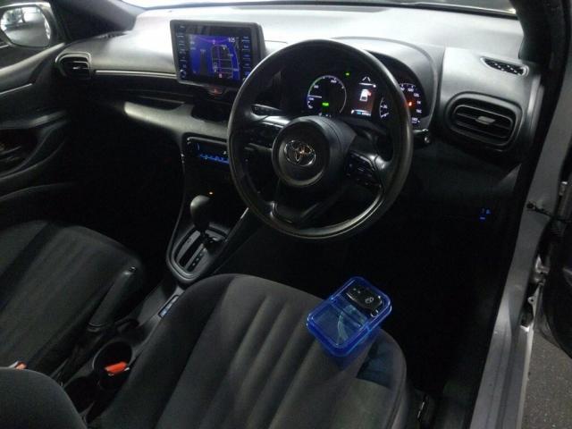 Ref:AUX-25000173 TOYOTA YARIS 2021 3 Ref:AUX-25000173 TOYOTA YARIS 2021 - Image 3