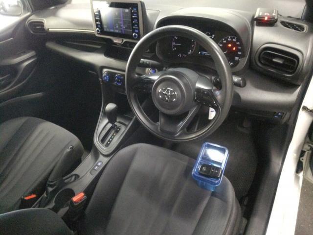 Ref:AUX-25000412 TOYOTA YARIS 2022 3 Ref:AUX-25000412 TOYOTA YARIS 2022 - Image 3