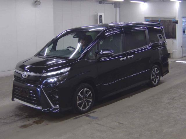 Ref:AUX-25000420 TOYOTA VOXY 2020 4 Ref:AUX-25000420 TOYOTA VOXY 2020 - Image 4