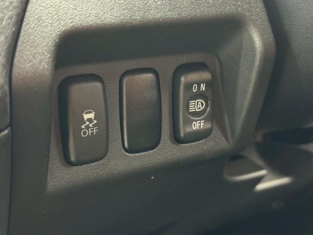 Ref:AUX-25004786 MITSUBISHI PAJERO 2019 12 Ref:AUX-25004786 MITSUBISHI PAJERO 2019 - Image 12