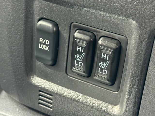 Ref:AUX-25004786 MITSUBISHI PAJERO 2019 16 Ref:AUX-25004786 MITSUBISHI PAJERO 2019 - Image 16