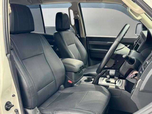 Ref:AUX-25004786 MITSUBISHI PAJERO 2019 17 Ref:AUX-25004786 MITSUBISHI PAJERO 2019 - Image 17