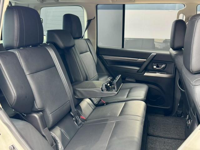 Ref:AUX-25004786 MITSUBISHI PAJERO 2019 19 Ref:AUX-25004786 MITSUBISHI PAJERO 2019 - Image 19