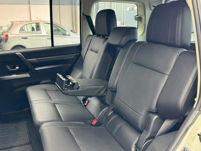Ref:AUX-25004786 MITSUBISHI PAJERO 2019 20 Ref:AUX-25004786 MITSUBISHI PAJERO 2019 - Image 20