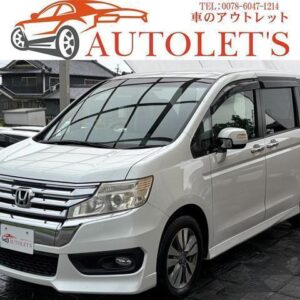 2013 Honda Stepwagon Spada pearl gasoline used car Japan export
