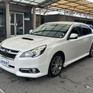 2013 Subaru Legacy B4 pearl gasoline used car Japan export