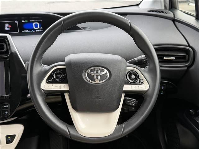 Ref:AUX-25014631 TOYOTA PRIUS 2016 12 Ref:AUX-25014631 TOYOTA PRIUS 2016 - Image 12