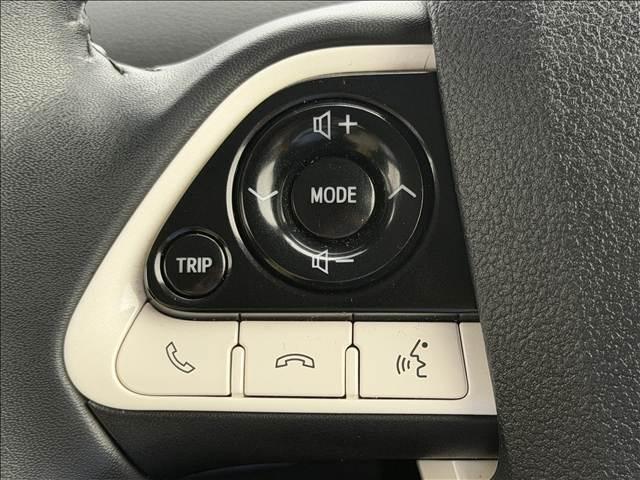 Ref:AUX-25014631 TOYOTA PRIUS 2016 13 Ref:AUX-25014631 TOYOTA PRIUS 2016 - Image 13