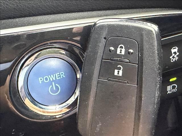 Ref:AUX-25014631 TOYOTA PRIUS 2016 20 Ref:AUX-25014631 TOYOTA PRIUS 2016 - Image 20