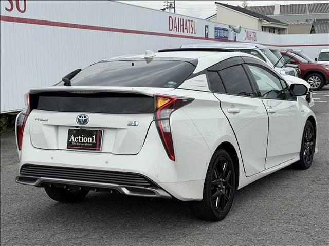 Ref:AUX-25014633 TOYOTA PRIUS 2016 6 Ref:AUX-25014633 TOYOTA PRIUS 2016 - Image 6