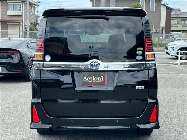 Ref:AUX-25015544 TOYOTA VOXY 2019 5 Ref:AUX-25015544 TOYOTA VOXY 2019 - Image 5