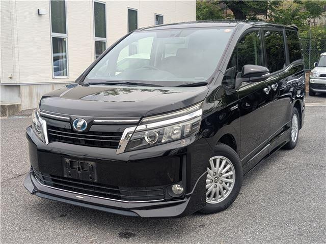 Ref:AUX-25015635 TOYOTA VOXY 2014 1 2014 Toyota Voxy black hybrid used car Japan export