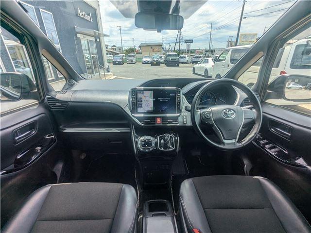 Ref:AUX-25015644 TOYOTA NOAH 2020 2 Ref:AUX-25015644 TOYOTA NOAH 2020 - Image 2