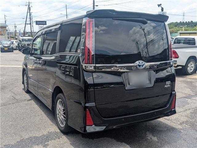 Ref:AUX-25015644 TOYOTA NOAH 2020 4 Ref:AUX-25015644 TOYOTA NOAH 2020 - Image 4