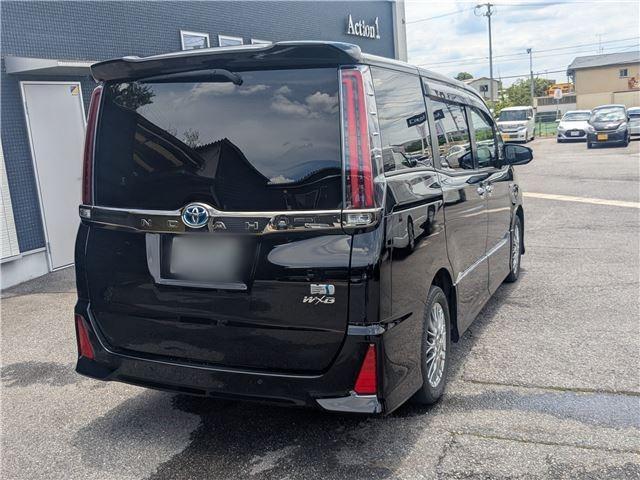 Ref:AUX-25015644 TOYOTA NOAH 2020 6 Ref:AUX-25015644 TOYOTA NOAH 2020 - Image 6