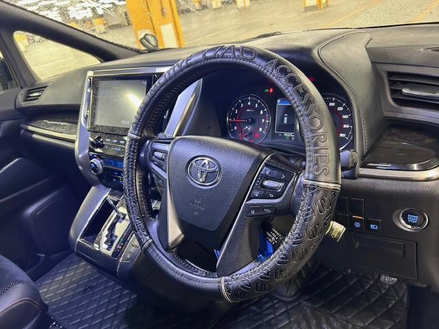 Ref:AUX-25015769 TOYOTA ALPHARD 2021 13 Ref:AUX-25015769 TOYOTA ALPHARD 2021 - Image 13