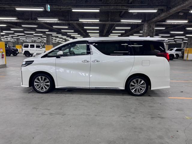 Ref:AUX-25015769 TOYOTA ALPHARD 2021 9 Ref:AUX-25015769 TOYOTA ALPHARD 2021 - Image 9