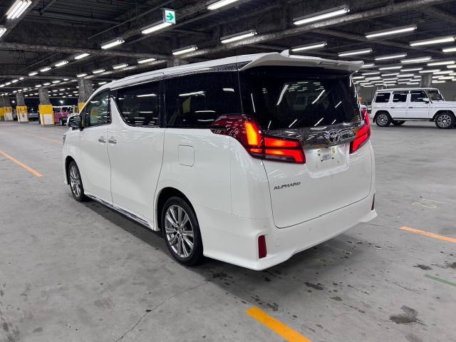 Ref:AUX-25015769 TOYOTA ALPHARD 2021 10 Ref:AUX-25015769 TOYOTA ALPHARD 2021 - Image 10
