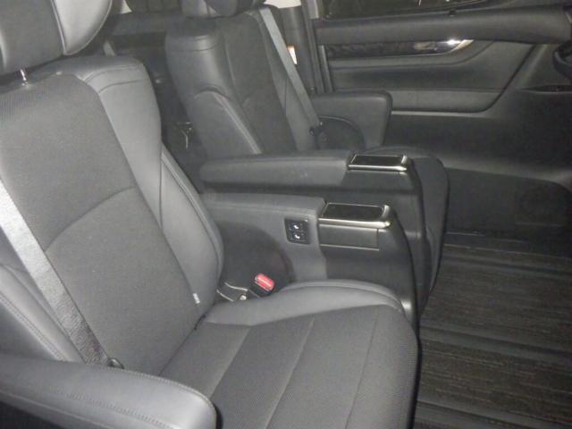 Ref:AUX-25020122 TOYOTA ALPHARD 2022 6 Ref:AUX-25020122 TOYOTA ALPHARD 2022 - Image 6