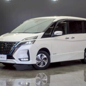 2022 Nissan Serena pearl gasoline used car Japan export