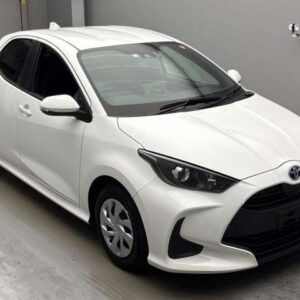 2023 Toyota Yaris white gasoline used car Japan export