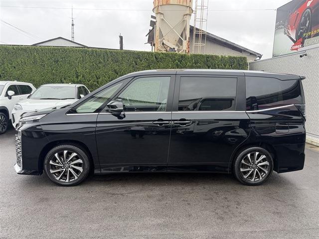 Ref:AUX-25029945 TOYOTA VOXY 2023 3 Ref:AUX-25029945 TOYOTA VOXY 2023 - Image 3