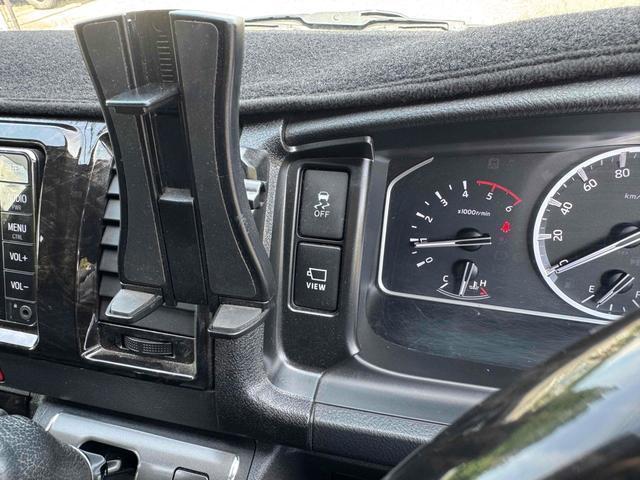 Ref:AUX-25031078 TOYOTA HIACE VAN 2023 16 Ref:AUX-25031078 TOYOTA HIACE VAN 2023 - Image 16