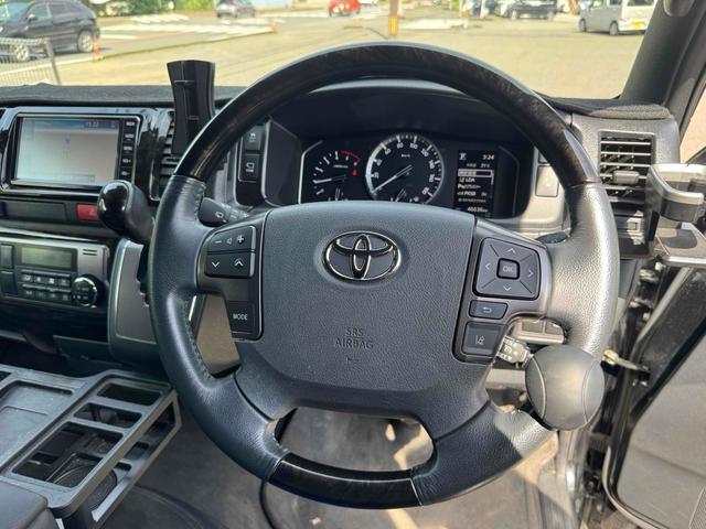 Ref:AUX-25031078 TOYOTA HIACE VAN 2023 8 Ref:AUX-25031078 TOYOTA HIACE VAN 2023 - Image 8