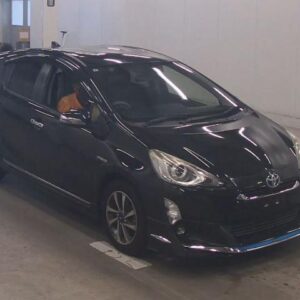 2015 Toyota Aqua black gasoline used car Japan export