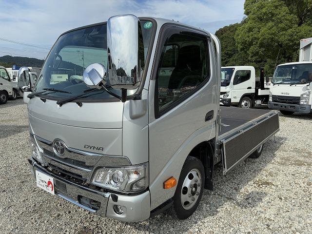 Ref:AUX-25036691 TOYOTA DYNA TRUCK 2024 1 2024 Toyota Dyna Truck silver diesel used car Japan export
