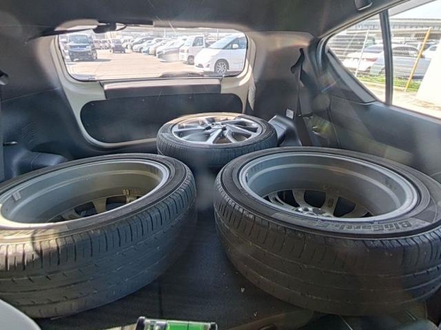 Ref:AUX-25036748 TOYOTA AQUA 2017 4 Ref:AUX-25036748 TOYOTA AQUA 2017 - Image 4