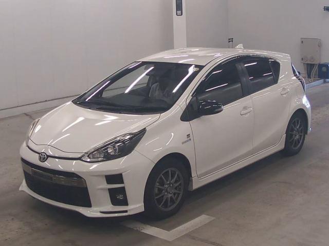 Ref:AUX-25036748 TOYOTA AQUA 2017 5 Ref:AUX-25036748 TOYOTA AQUA 2017 - Image 5