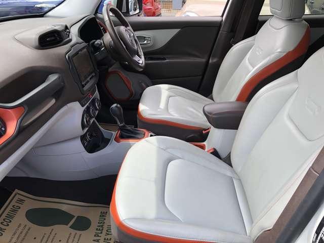 Ref:AUX-25036820 CHRYSLER JEEP JEEP RENEGADE 2017 9 Ref:AUX-25036820 CHRYSLER JEEP JEEP RENEGADE 2017 - Image 9