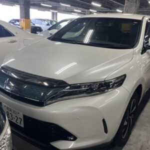 2017 Toyota Harrier pearl gasoline used car Japan export