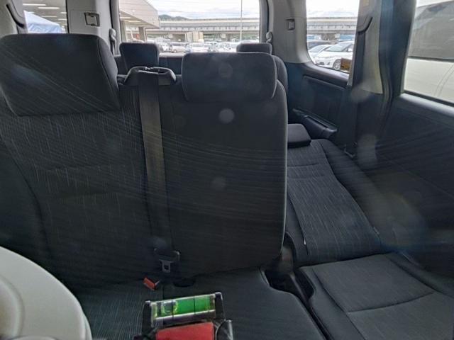 Ref:AUX-25040934 TOYOTA VOXY 2010 4 Ref:AUX-25040934 TOYOTA VOXY 2010 - Image 4