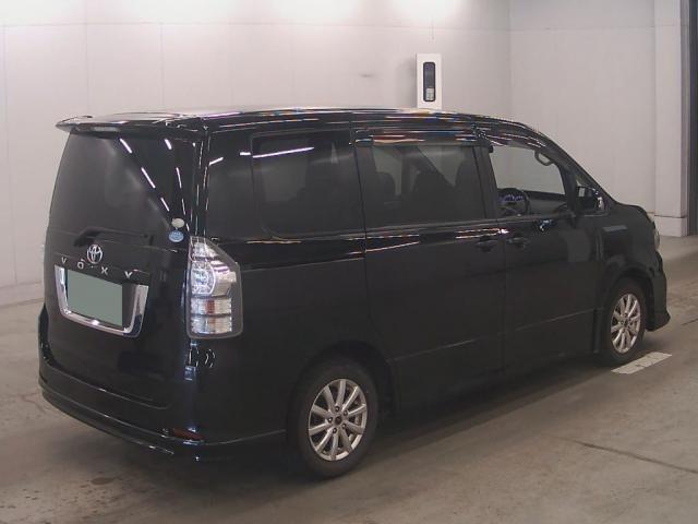Ref:AUX-25040934 TOYOTA VOXY 2010 6 Ref:AUX-25040934 TOYOTA VOXY 2010 - Image 6