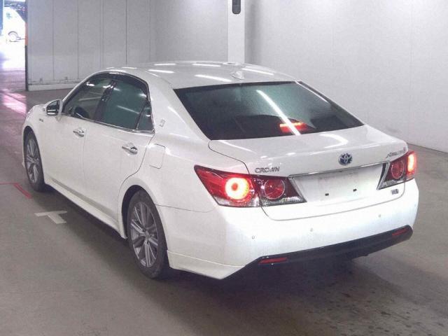 Ref:AUX-25040962 TOYOTA CROWN HYBRID 2015 2 Ref:AUX-25040962 TOYOTA CROWN HYBRID 2015 - Image 2