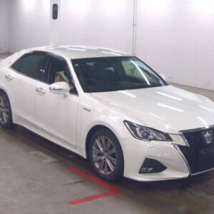 2015 Toyota Crown Hybrid pearl gasoline used car Japan export