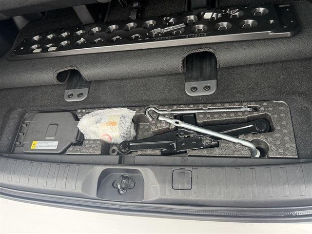 Ref:AUX-25041371 MITSUBISHI DELICA D:5 2024 12 Ref:AUX-25041371 MITSUBISHI DELICA D:5 2024 - Image 12
