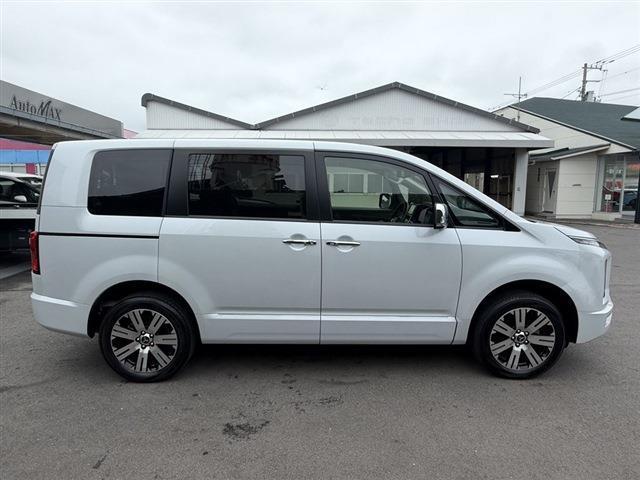 Ref:AUX-25041371 MITSUBISHI DELICA D:5 2024 4 Ref:AUX-25041371 MITSUBISHI DELICA D:5 2024 - Image 4