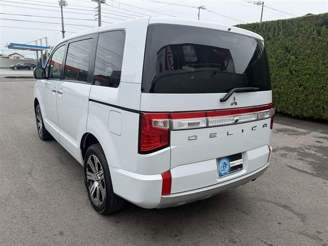 Ref:AUX-25041371 MITSUBISHI DELICA D:5 2024 10 Ref:AUX-25041371 MITSUBISHI DELICA D:5 2024 - Image 10