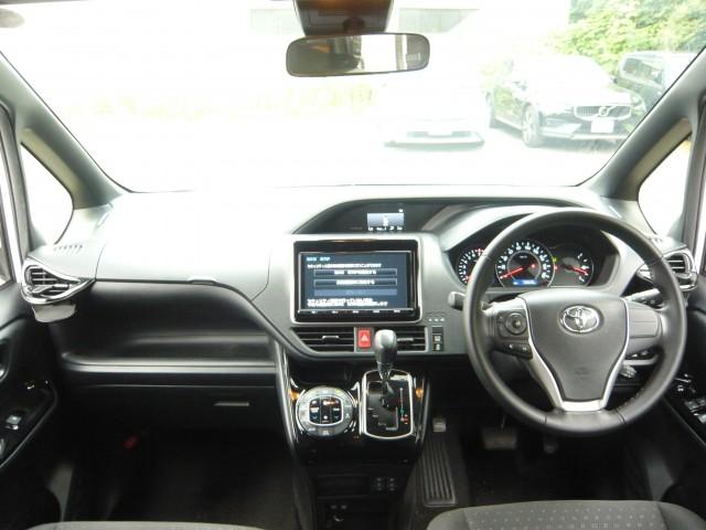 Ref:AUX-25041400 TOYOTA NOAH 2017 3 Ref:AUX-25041400 TOYOTA NOAH 2017 - Image 3