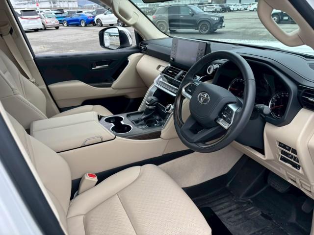 Ref:AUX-25050514 TOYOTA LAND CRUISER 2024 14 Ref:AUX-25050514 TOYOTA LAND CRUISER 2024 - Image 14