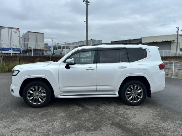 Ref:AUX-25050514 TOYOTA LAND CRUISER 2024 6 Ref:AUX-25050514 TOYOTA LAND CRUISER 2024 - Image 6