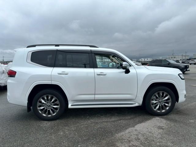 Ref:AUX-25050514 TOYOTA LAND CRUISER 2024 7 Ref:AUX-25050514 TOYOTA LAND CRUISER 2024 - Image 7