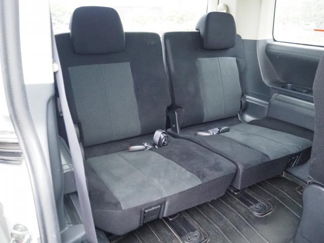 Ref:AUX-25050733 MITSUBISHI DELICA D:5 2012 13 Ref:AUX-25050733 MITSUBISHI DELICA D:5 2012 - Image 13