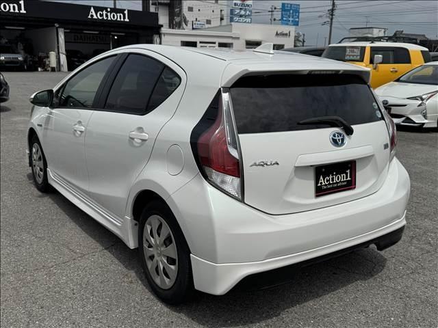 Ref:AUX-25051946 TOYOTA AQUA 2015 4 Ref:AUX-25051946 TOYOTA AQUA 2015 - Image 4